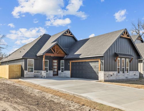 409 Ralph St, White Settlement, TX, 76108-1719 | Card Image