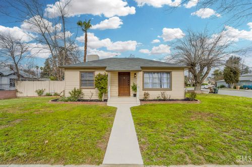 330 Lincoln Street, Bakersfield, CA, 93305 | Card Image