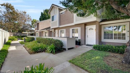 27 Christamon S, Irvine, CA, 92620 | Card Image