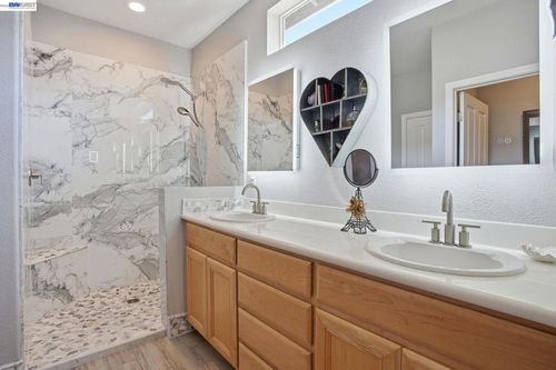 1048 Diamante, Rio Vista, CA, 94571-5144 | Card Image