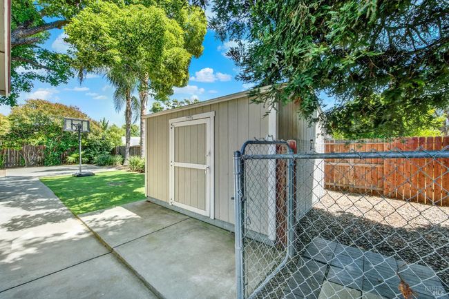 945 Hickory Avenue, House other with 3 bedrooms, 2 bathrooms and 2 parking in Fairfield CA | Image 34
