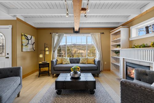 195 Breezy Point Ave, Somers, MT, 59932-8541 | Card Image