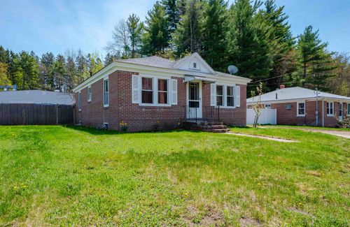 12 Morin St, Dover, NH, 03820-2401 | Card Image