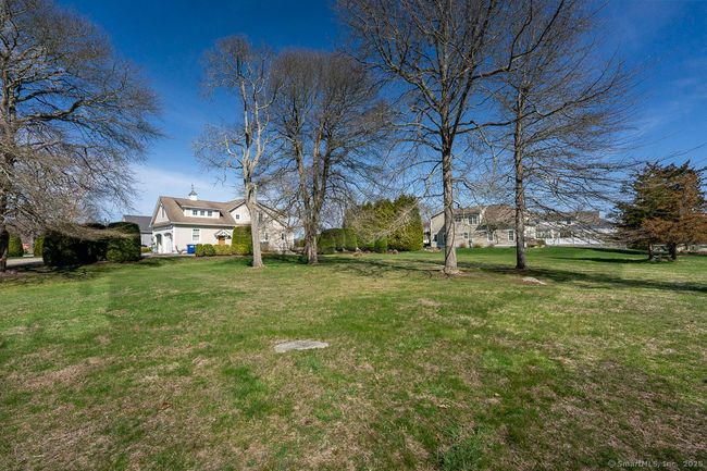 Westerly viewpoint of 76 Old North Road. | Image 12