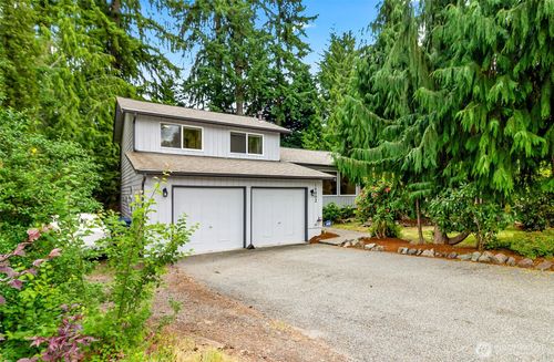 10802 29th Dr Se, Everett, WA, 98208-7809 | Card Image