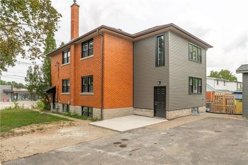 a-293 Highland Rd E, Kitchener, ON, N2M3W6 | Card Image