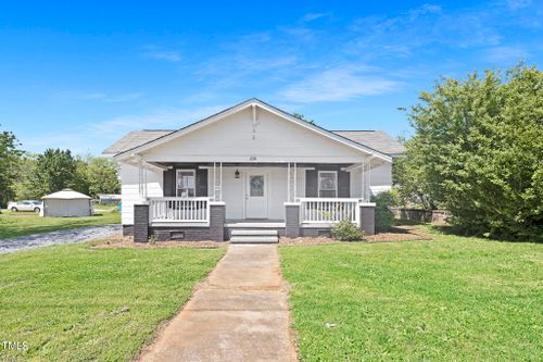 208 W 13th St, Newton, NC, 28658-3019 | Card Image