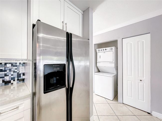6952 W 25 Th Ct, House other with 3 bedrooms, 2 bathrooms and null parking in Hialeah FL | Image 9