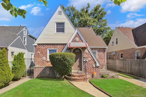 124-19 193rd Street, New York, NY, 11413 | Card Image