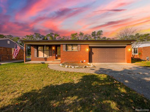 11583 Aspen Dr, Plymouth, MI, 48170-4583 | Card Image