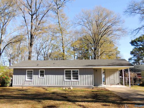 1406 20th Ave Se, Decatur, AL, 35601-5216 | Card Image