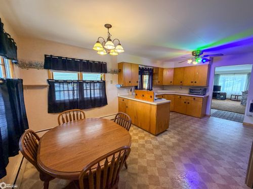 919 3rd St, Dumont, IA, 50625-1034 | Card Image