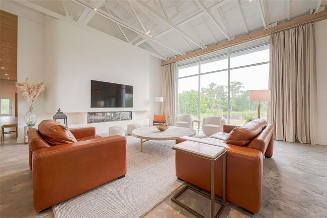 1295 Brazos River Rd, Home with 5 bedrooms, 6 bathrooms and 4 parking in Freeport TX | Image 6