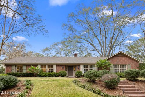 5550 River Thames Rd, Jackson, MS, 39211-4142 | Card Image