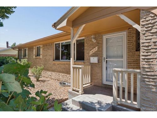 1477 S Brentwood St, Lakewood, CO, 80232-5330 | Card Image