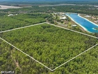 Land in Estero