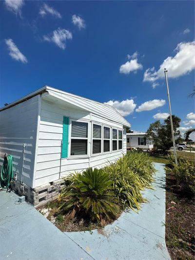 6299 Oriole Boulevard, House other with 2 bedrooms, 2 bathrooms and null parking in Englewood FL | Image 2