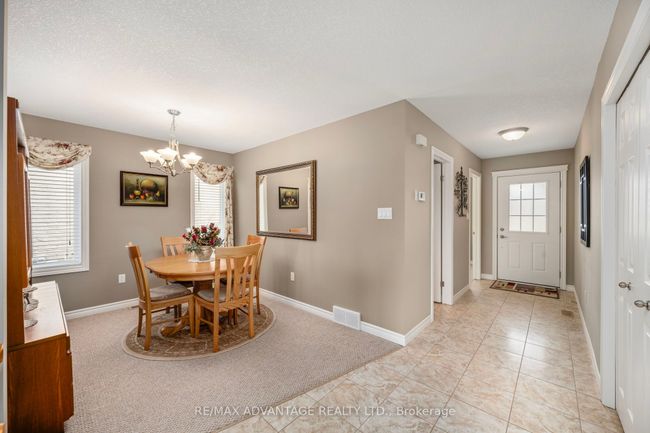 10 Stonefield Gate, House other with 3 bedrooms, 3 bathrooms and 2 parking in Ilderton ON | Image 13