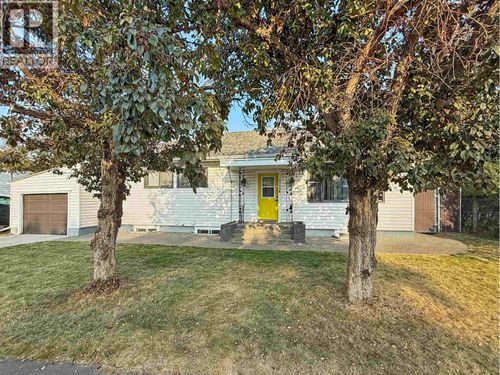 2365 Laurier Cres, Prince George, BC, V2M2A9 | Card Image