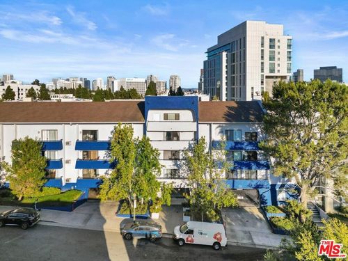 423-10982 Roebling Ave, Los Angeles, CA, 90024 | Card Image