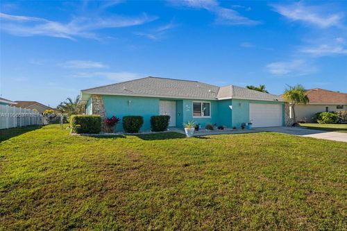 250 Sw 37th Ter, Cape Coral, FL, 33914 | Card Image