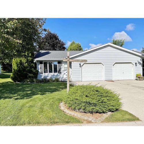 a-1509 Coolidge Street, New Holstein, WI, 53061 | Card Image
