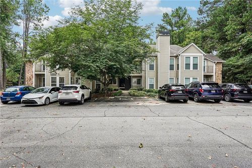 1001 Lake Pointe Cir, Roswell, GA, 30075-4753 | Card Image