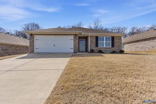 106 Jerrie Lynn Blvd, Meridianville, AL, 35759-3800 | Card Image