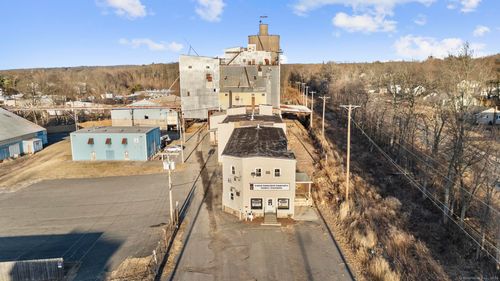 46 Apel Pl, Manchester, CT, 06042-2305 | Card Image