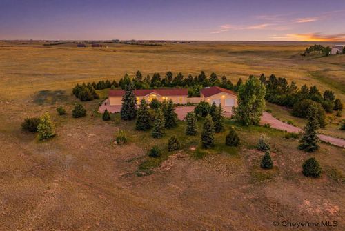 1720 Powderhouse Rd, Cheyenne, WY, 82009-8514 | Card Image