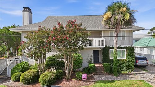 3 8th St, Tybee Island, GA, 31328-9533 | Card Image