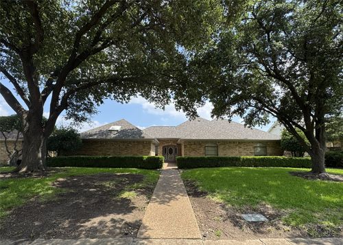 4220 Brooktree Ln, Dallas, TX, 75287-6720 | Card Image