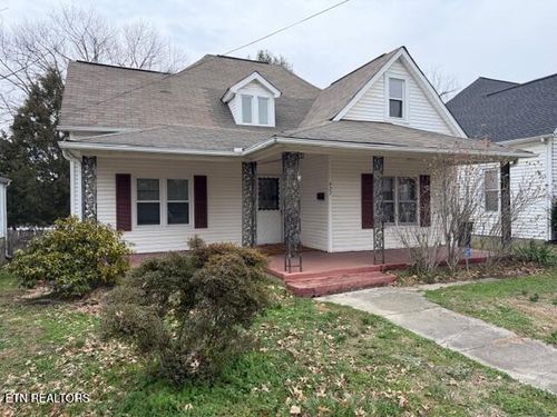 427 E Oak Hill Ave, Knoxville, TN, 37917-5451 | Card Image