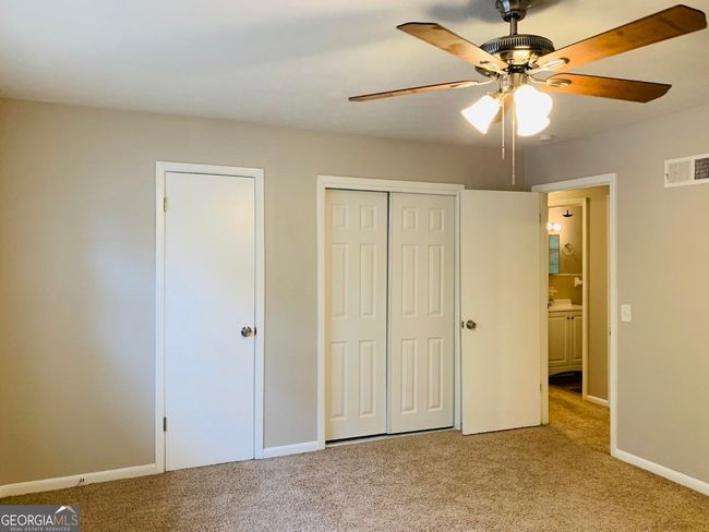 B - 1069 Laurel Ln Nw, Home with 3 bedrooms, 2 bathrooms and 2 parking in Conyers GA | Image 18