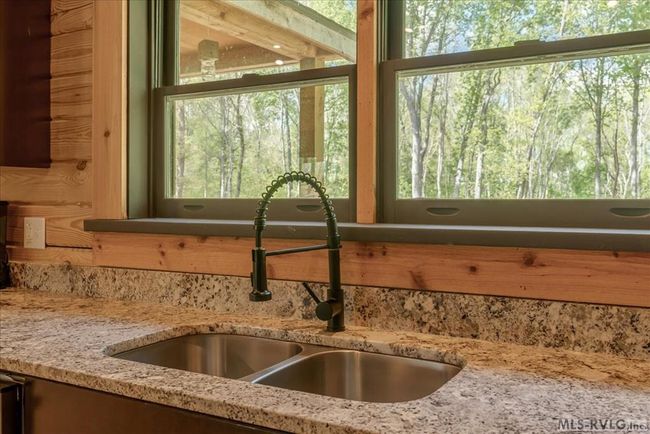 Kitchen sink with pull down faucet | Image 17