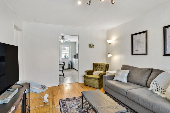 706 Monaghan Rd, House other with 3 bedrooms, 1 bathrooms and 2 parking in Peterborough ON | Image 5