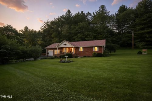 1037 Swift Hollow Rd, Mountain City, TN, 37683-6192 | Card Image