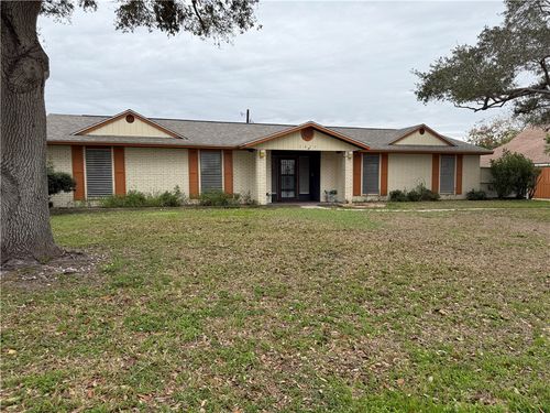 1833 Daly Dr, Corpus Christi, TX, 78412-4719 | Card Image