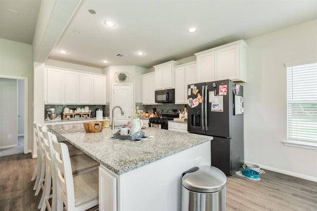 2337 Shalmar Dr, House other with 4 bedrooms, 2 bathrooms and 3 parking in West Columbia TX | Image 14