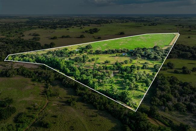 1100 Dittmar Rd, Home with 3 bedrooms, 3 bathrooms and 2 parking in Cat Spring TX | Image 28
