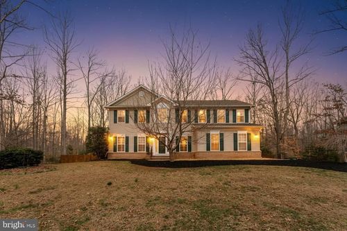 8007 Pembroke Cir, SPOTSYLVANIA, VA, 22551-2561 | Card Image