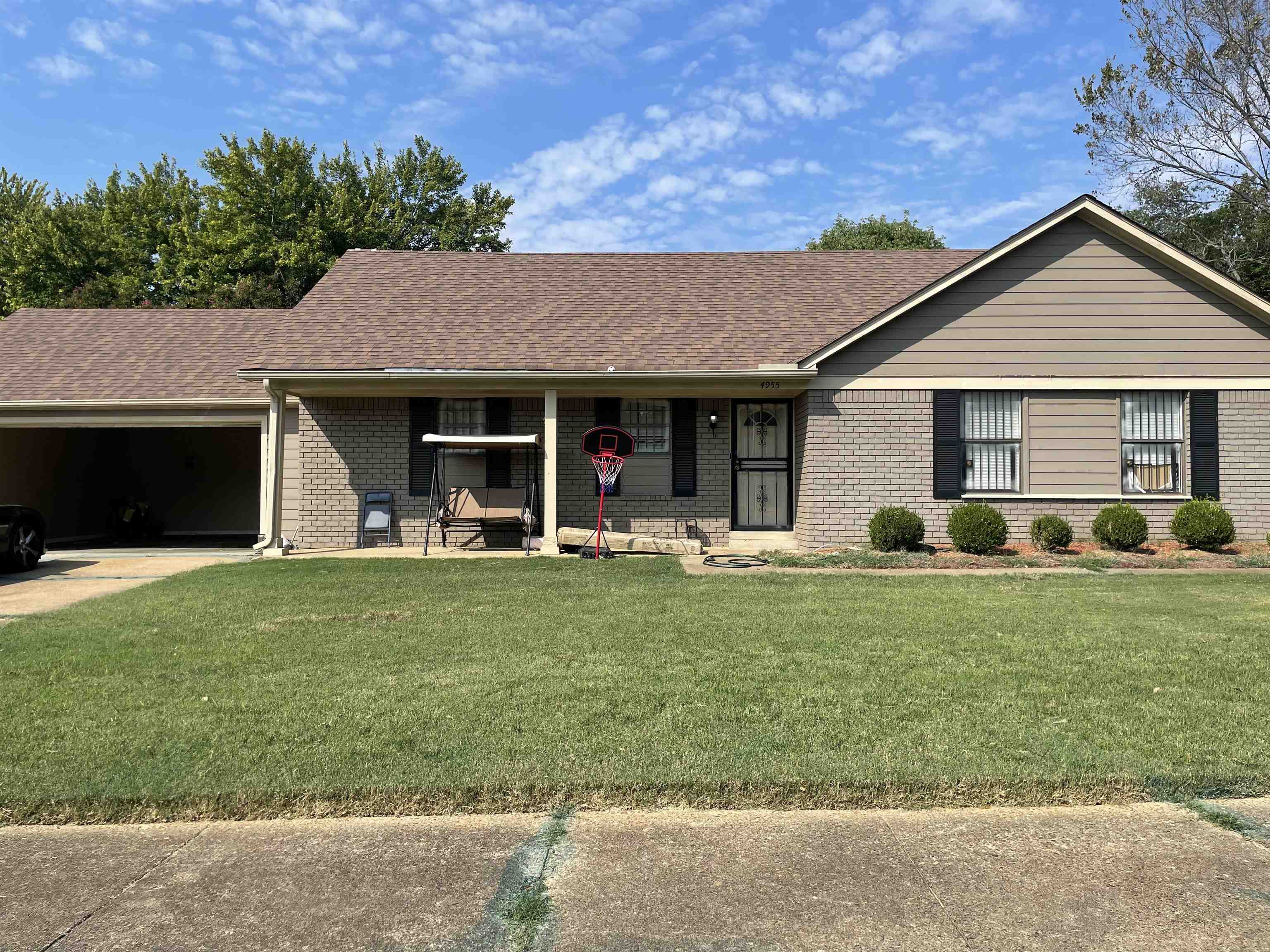 Larkwood Dr, Memphis, TN 38118