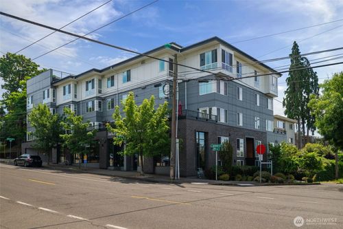 304-2901 S Jackson St, Seattle, WA, 98144-2563 | Card Image