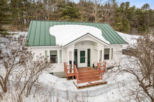 802 Creamery Rd, South Ryegate, VT, 05069-8997 | Card Image