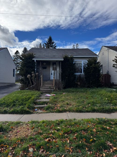 {{alt}} | Card Image