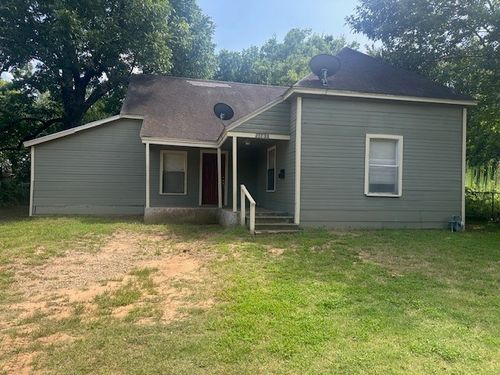 1803 W Houston St, Paris, TX, 75460-3763 | Card Image