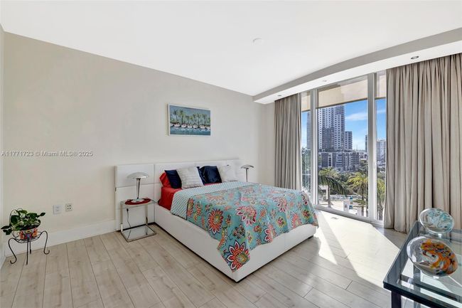 APT-1007 - 333 Las Olas Way, Condo with 2 bedrooms, 3 bathrooms and null parking in Fort Lauderdale FL | Image 31