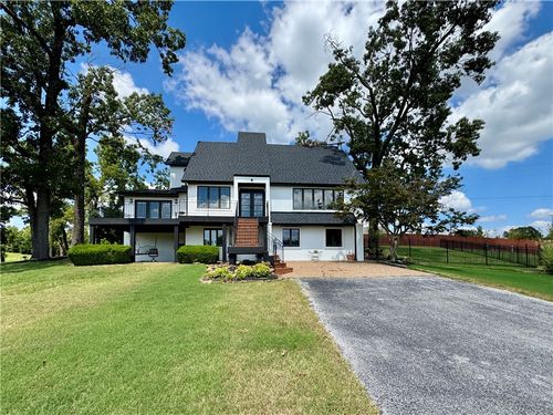 624 S Horsebarn Rd, Rogers, AR, 72758-8761 | Card Image