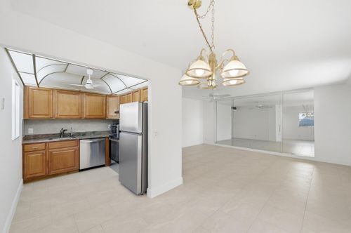 452 Brittany J, Delray Beach, FL, 33446-1142 | Card Image