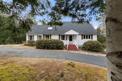 126 Hobart Hill Road, Hebron, NH, 03241 | Card Image